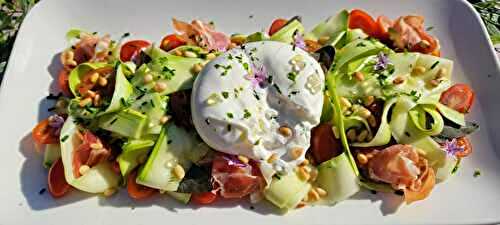 Salade de courgettes, parme et burrata 