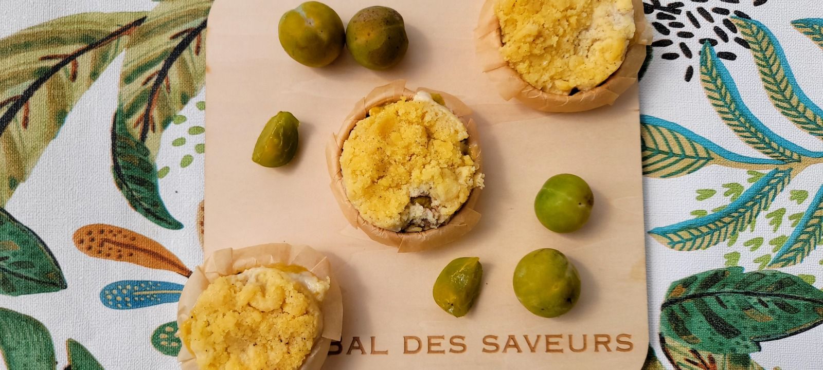 Crumble aux prunes reines-claude