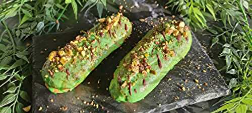 Eclair à la pistache