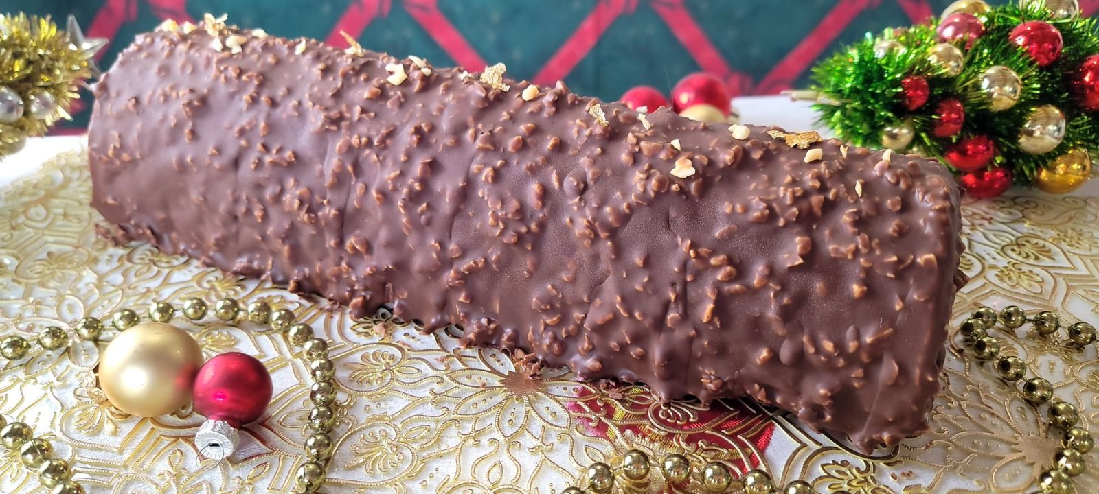 Bûche 3 chocolats glaçage rocher 2 chocolats