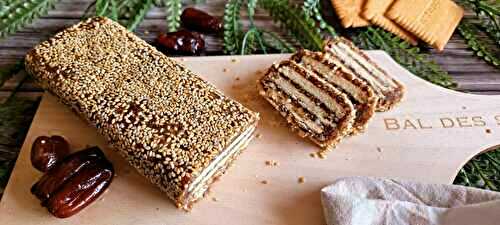 Roulé de dattes, coco et fruits secs