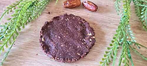 Brownie végan cru datte, cacao et noix