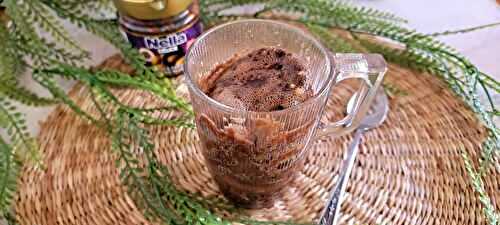 Mug cake cacao noisette