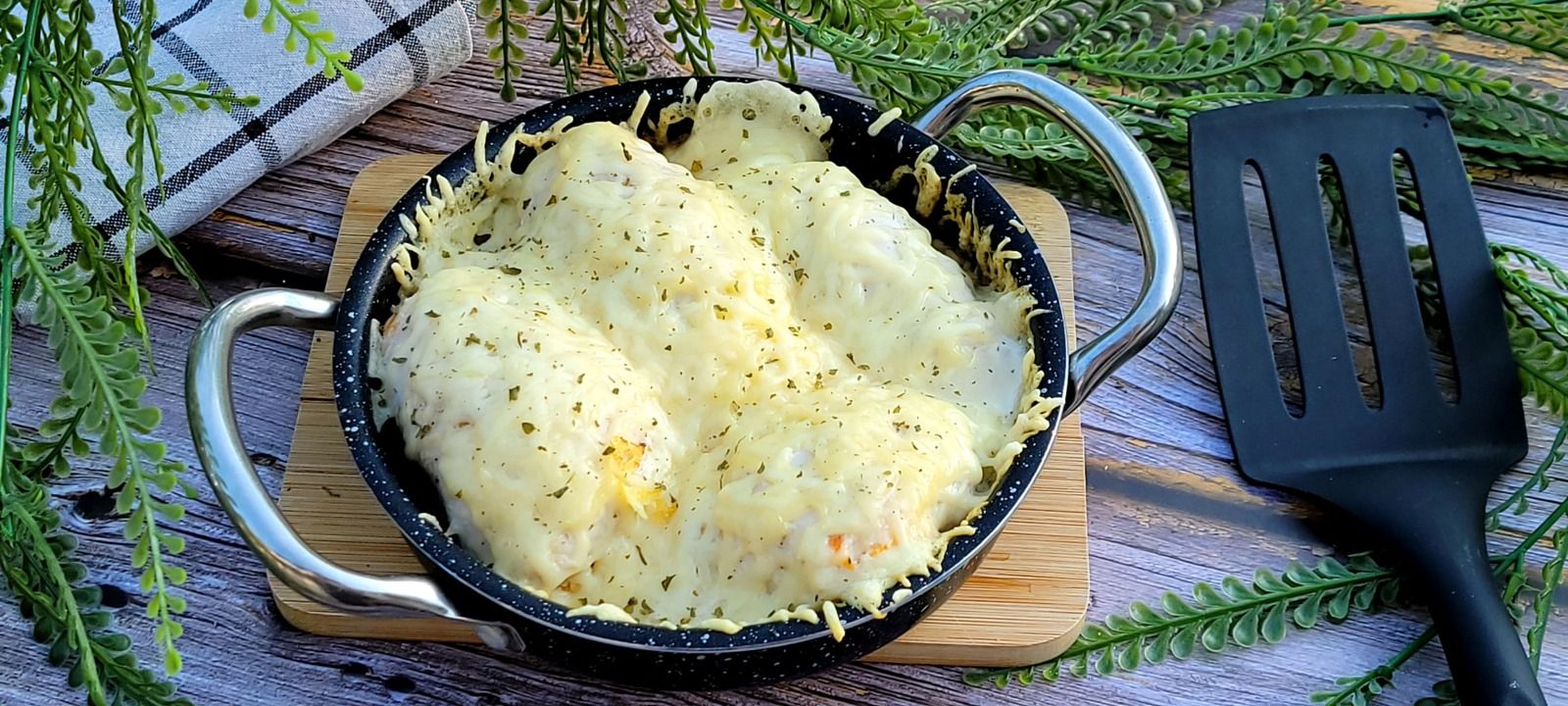 ​Roulés de poulet farcis aux légumes gratinés