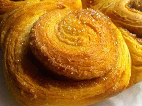 Brioches roulées et feuilletées à la cassonade et cannelle