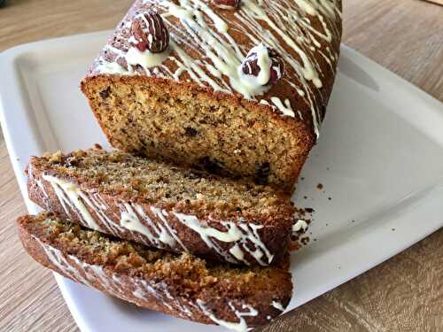 Cake aux noisettes torréfiées et eclats de chocolat