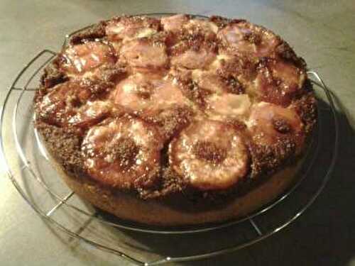 GATEAU AUX POMMES CARAMELISEES