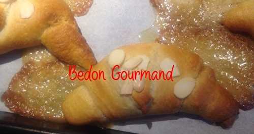 Croissants aux amandes