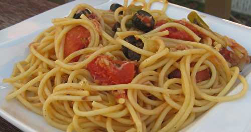 Spaghettis express à la tomate et au thon