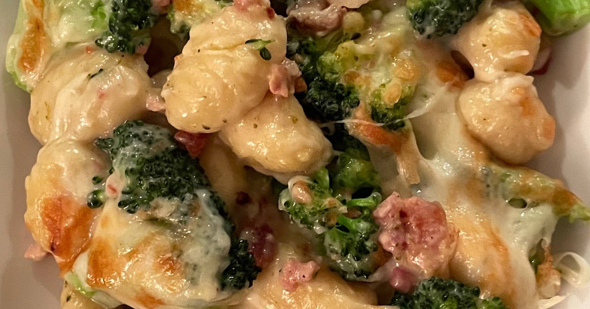 Poêlée ''one pot'' crémeuse de gnocchis au brocoli & au bacon