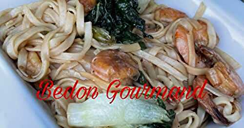 Nouilles asiatiques aux crevettes et bok choys