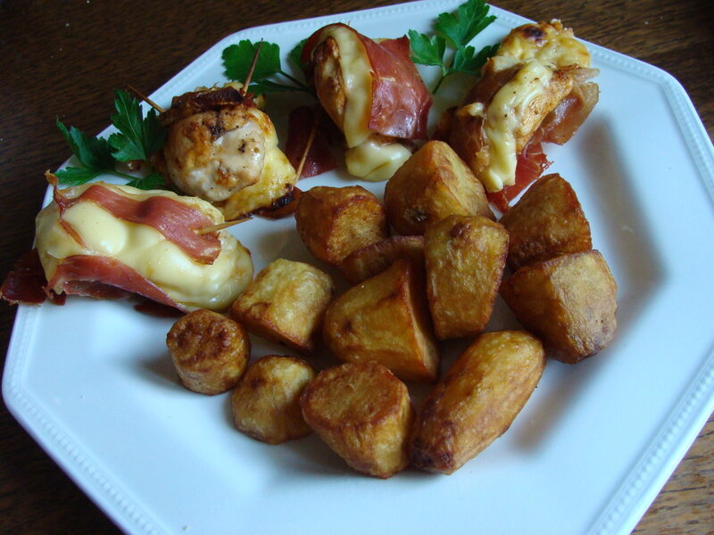 BOUCHEES DE POULET ET FROMAGE AU JAMBON