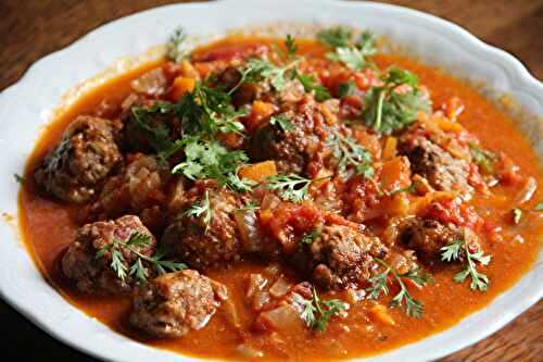 BOULETTES PORC ET BOEUF, SAUCE TOMATE ET CITRON