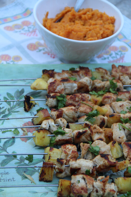 BROCHETTES DE POULET ANANAS GOUT MOJITO