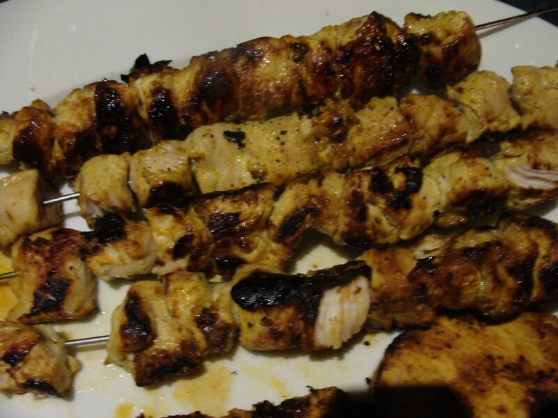 BROCHETTES DE POULET SAUCE AUX CACAHUETES