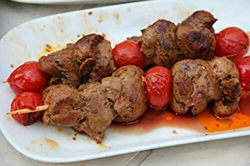 BROCHETTES DE ROGNON DE VEAU EPICEES A LA PLANCHA