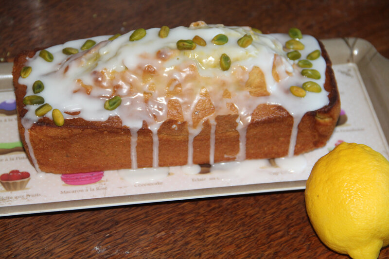 CAKE AU CITRON, A LA PISTACHE ET A L'AVOCAT