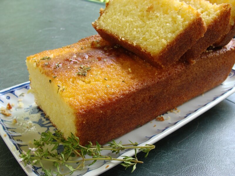 CAKE CITRON ET FLEUR DE THYM