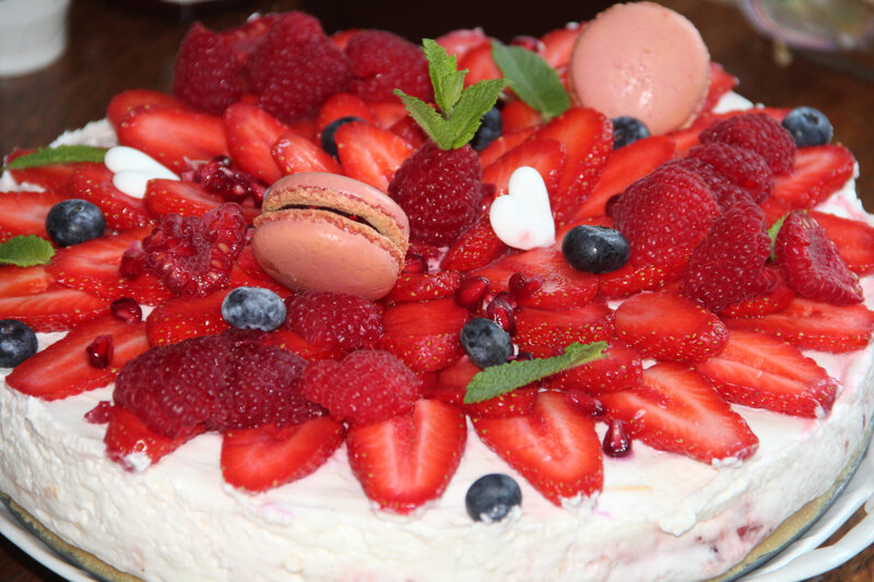 CHEESECAKE AUX FRAISES ET AUTRES FRUITS ROUGES