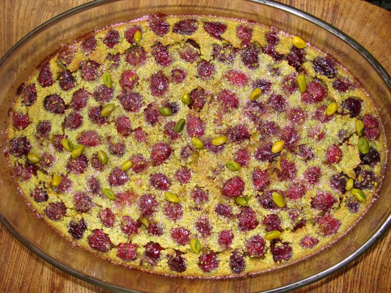 CLAFOUTIS CERISES PISTACHES