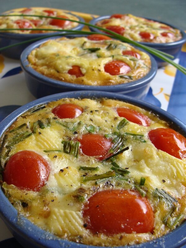 CLAFOUTIS DE TOMATES CERISE À LA TOMME DE BREBIS