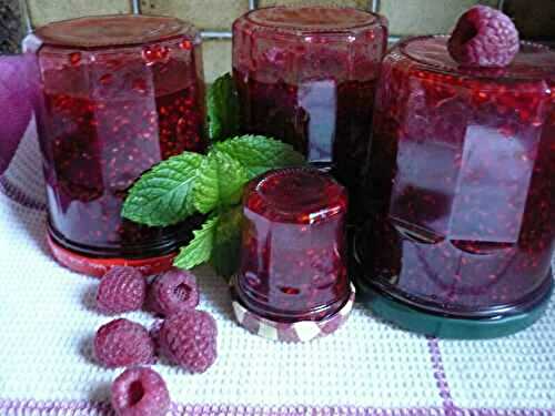 CONFITURE DE FRAMBOISES AUX PARFUMS DE MENTHE, VANILLE ET POIVRE DE SICHUAN