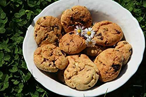 COOKIES AUX CERISES SECHEES, PISTACHES & CHOCOLAT BLANC