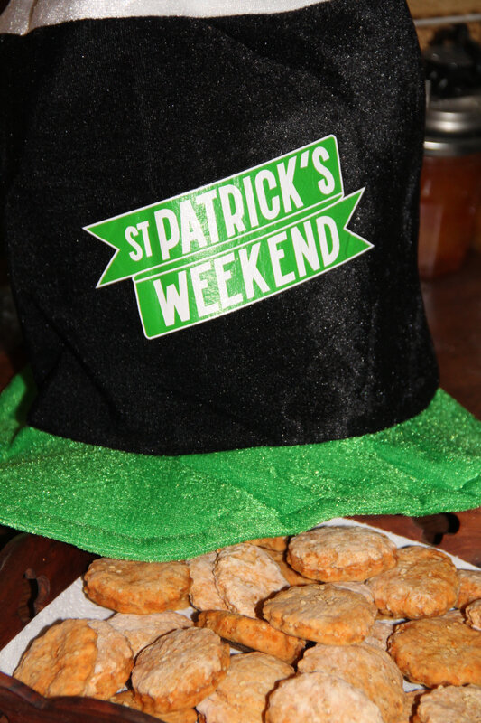 CRACKERS SALES DE LA ST-PATRICK A LA BIERE