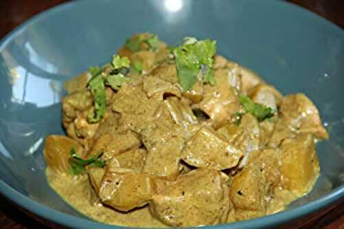 CURRY DE POULET A LA CREME DE COCO