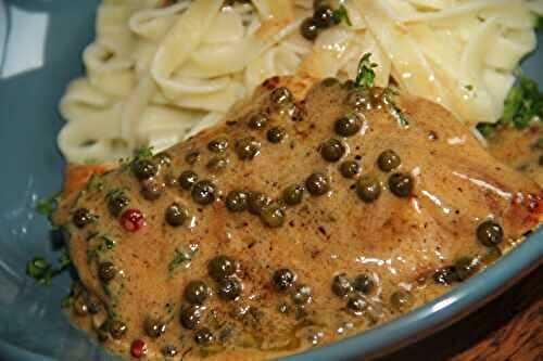 ESCALOPES DE POULET AU POIVRE VERT ET TAGLIATELLES