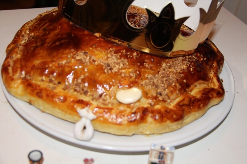 GALETTE DES ROIS A LA CREME DE NOISETTES ET AUX FRUITS ROUGES