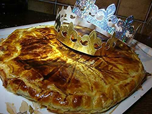 GALETTE DES ROIS CERISES AMANDE LEMON-CURD