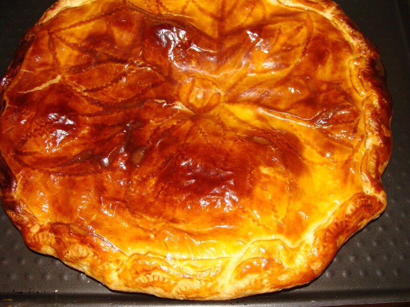 GALETTE DES ROIS POMMES FRAMBOISE PISTACHE