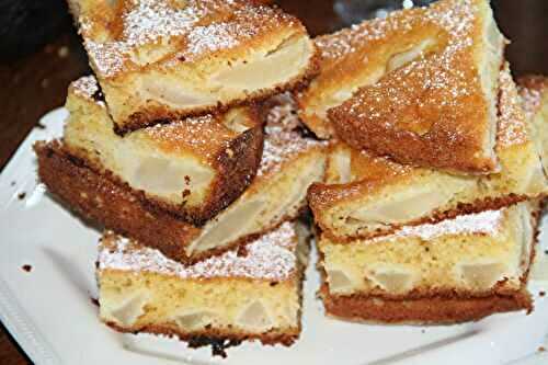 GATEAU AUX POIRES ET A LA FEVE TONKA