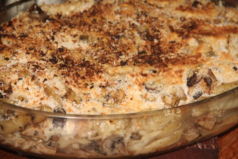 GRATIN DE PENNE AU POULET ET AUX CHAMPIGNONS