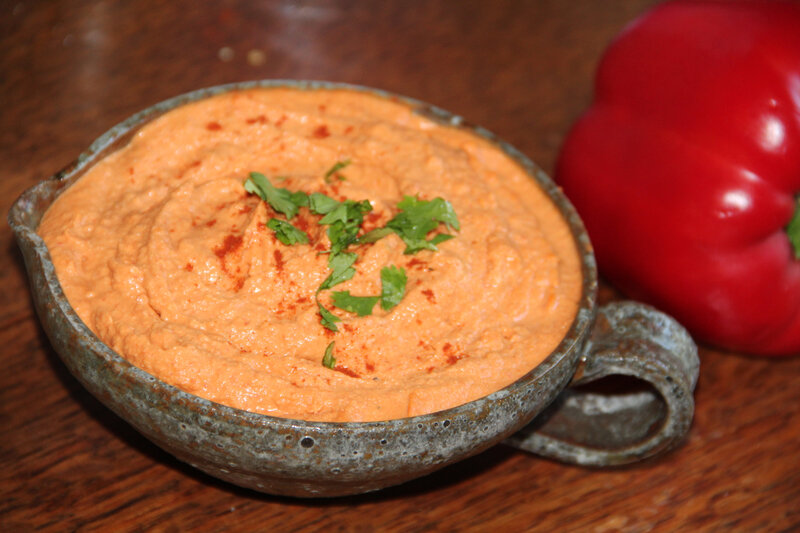 HOUMOUS AUX POIS CHICHES ET AUX POIVRONS ROUGES