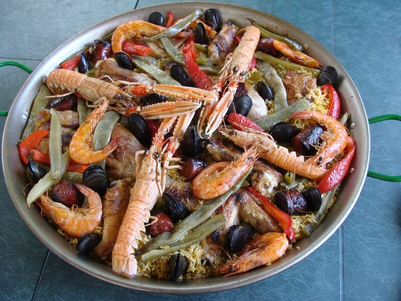 LA PAELLA DE MAMITA