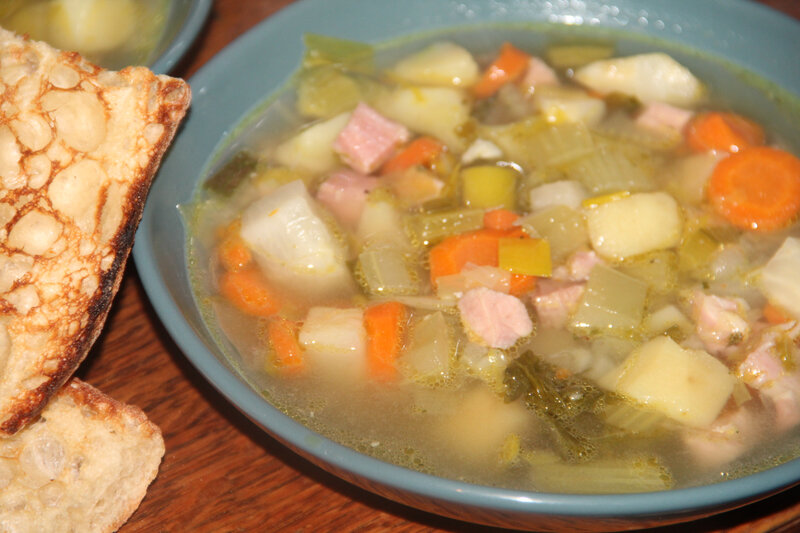 MA SOUPE PAYSANNE AUX LEGUMES D'HIVER ET ENTAME DE JAMBON