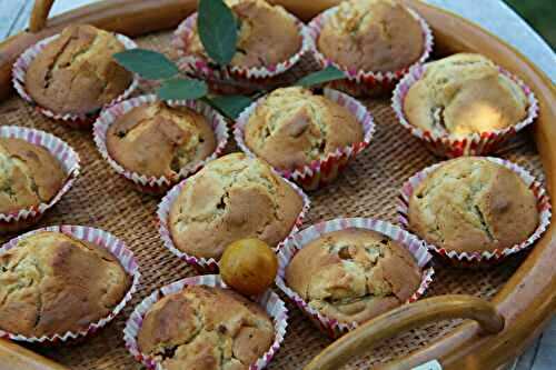 MUFFINS MOELLEUX AUX MIRABELLES ET AUX PISTACHES