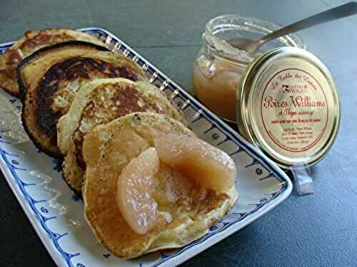 PANCAKES A L’ORANGE ET AU MIEL, COMPOTEE DE POIRES WILLIAMS ET THYM SAUVAGE