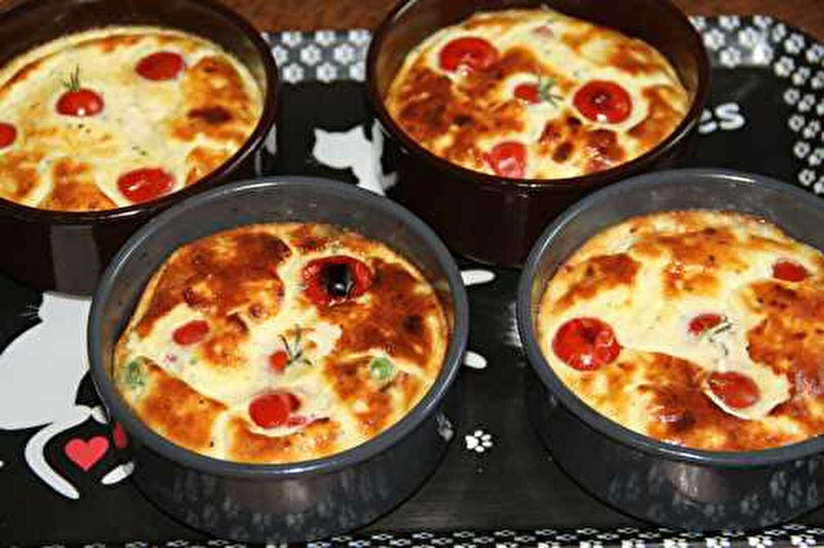 PETITS CLAFOUTIS AUX PETITS POIS, BOURSIN ET JAMBON