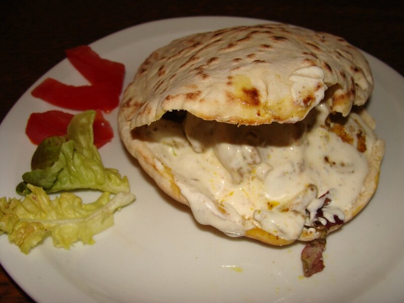 PITAS POULET CURRY FACON KEBAB