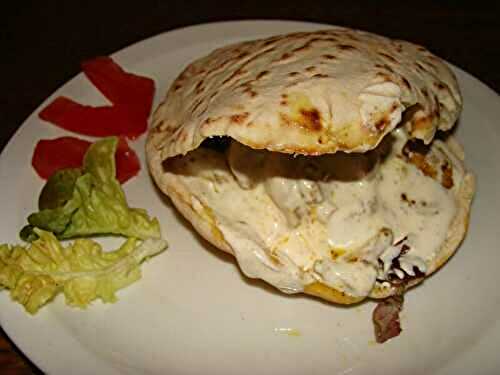 PITAS POULET CURRY FACON KEBAB