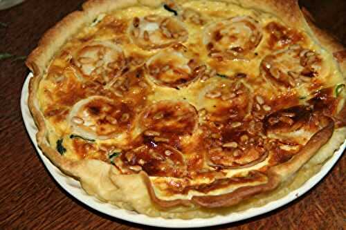 QUICHE AUX EPINARDS, MIEL, CHEVRE ET PIGNONS DE PIN