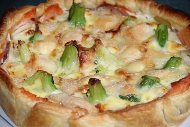 QUICHE TRUITE FUMEE, POMME VERTE, BROCOLI ET CHEVRE