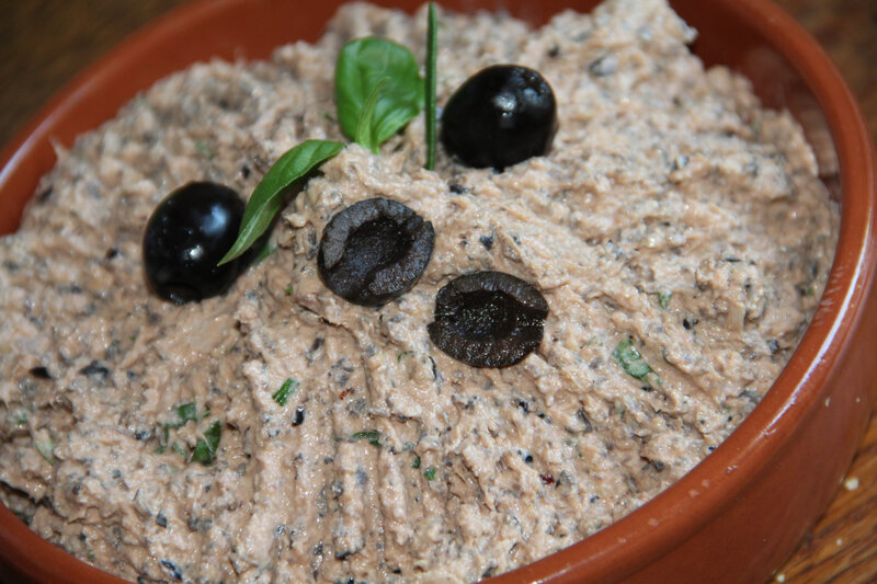 RILLETTES DE THON AUX OLIVES NOIRES ET A LA TOMATE