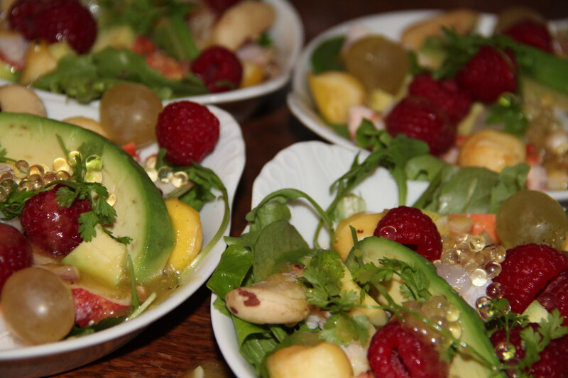 SALADE FOLLE AU HOMARD ET AUX FRUITS