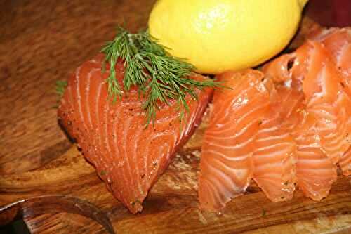 SAUMON GRAVLAX AU SEL SAVEUR FENOUIL BASILIC ET A L'ANETH