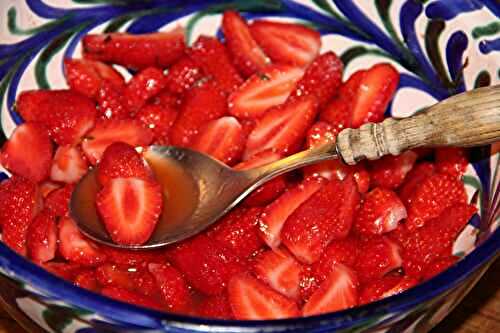 SOUPE DE FRAISES A LA MARJOLAINE