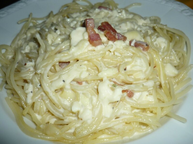 SPAGHETTIS AUX LARDONS ET CREME DE CAMEMBERT